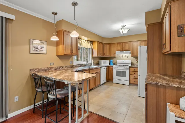 $329,000 | 1565 Brookmoor Lane, Portage, MI 49024