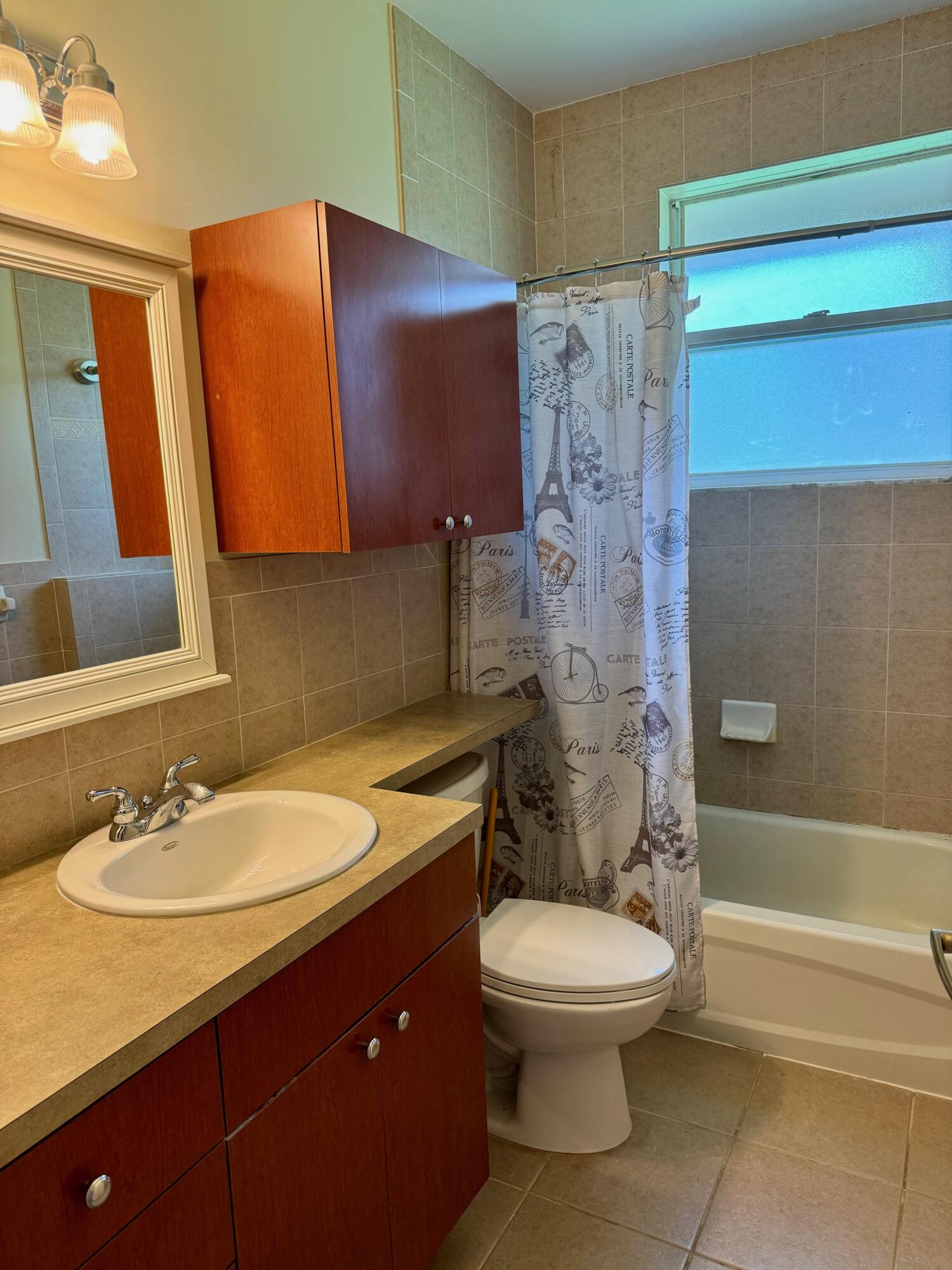 11333 Acme Road Wellington, FL 33414 - Photo 61 of 83 barn apt - bathroom