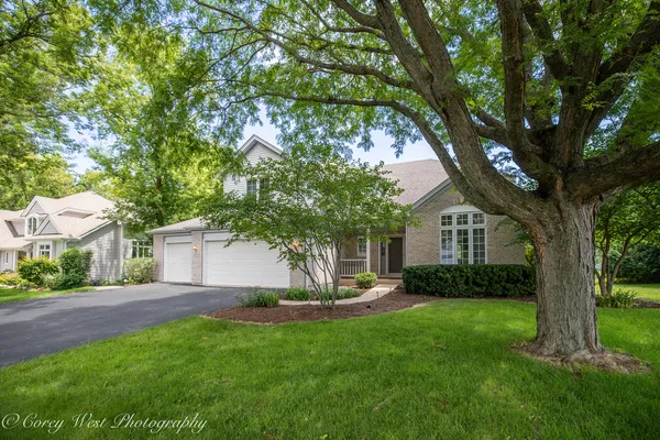 $699,900 | 1644 Derby Drive, Batavia, IL 60510