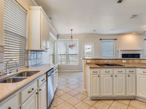 $3,000 | 6009 Glen Abbey Court, Garland, TX 75044