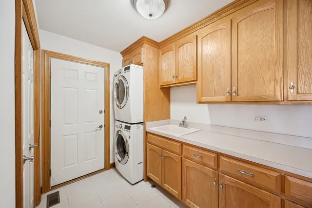 $689,500 | 13773 Steeples Road, Lemont, IL 60439