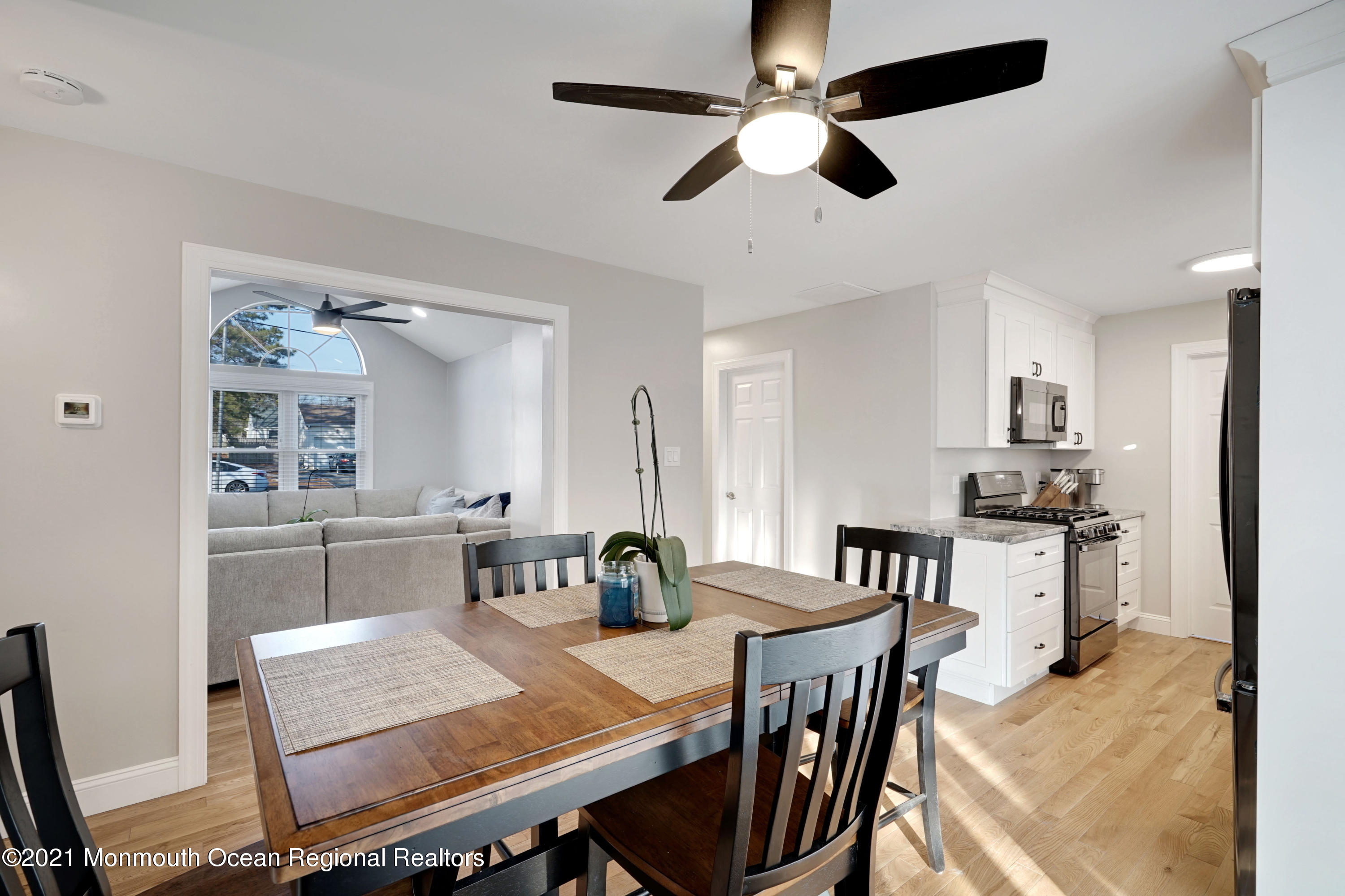 153 Dolphin Road Manahawkin, NJ 08050 - Photo 14 of 32 012_dsc08798-dsc08802