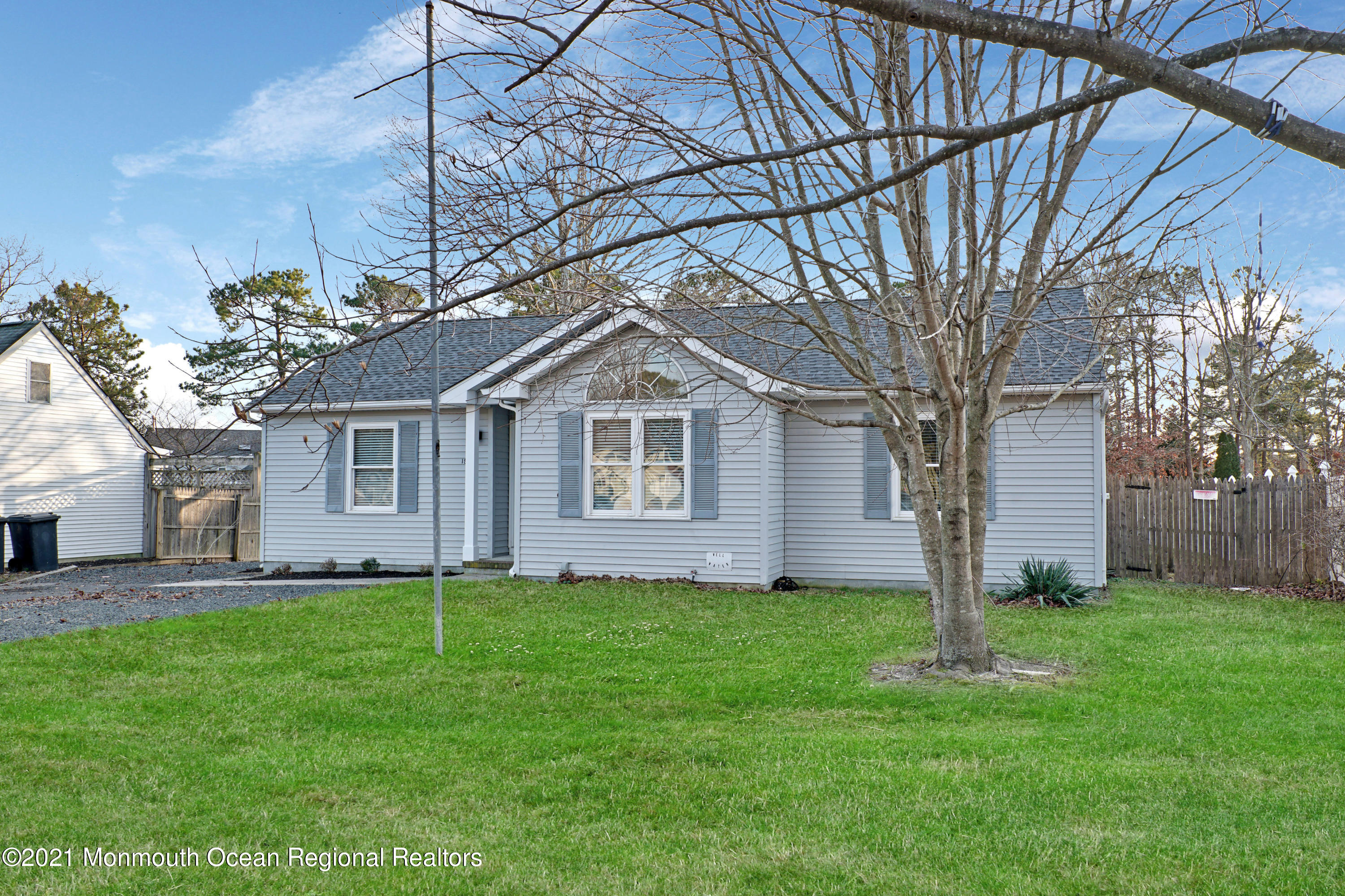 153 Dolphin Road Manahawkin, NJ 08050 - Photo 3 of 32 003_dsc08947-dsc08951_1
