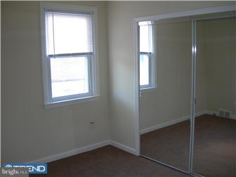 329 Rively Avenue Aldan, PA 19018 - Photo 5 of 10 Bedroom - Main