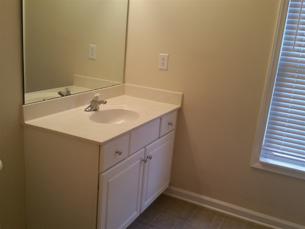 610 Friendship Road Seneca, SC 29678 - Photo 10 of 15 Gallery Image 10