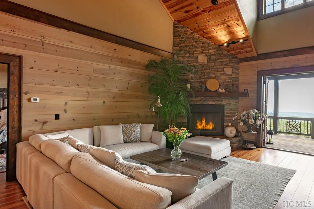 90 Smt Fls Road Sapphire, NC 28774 - Photo 9 of 50 Gallery Image 9
