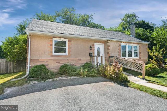 $312,000 | 32 Paul Road, New Castle, DE 19720