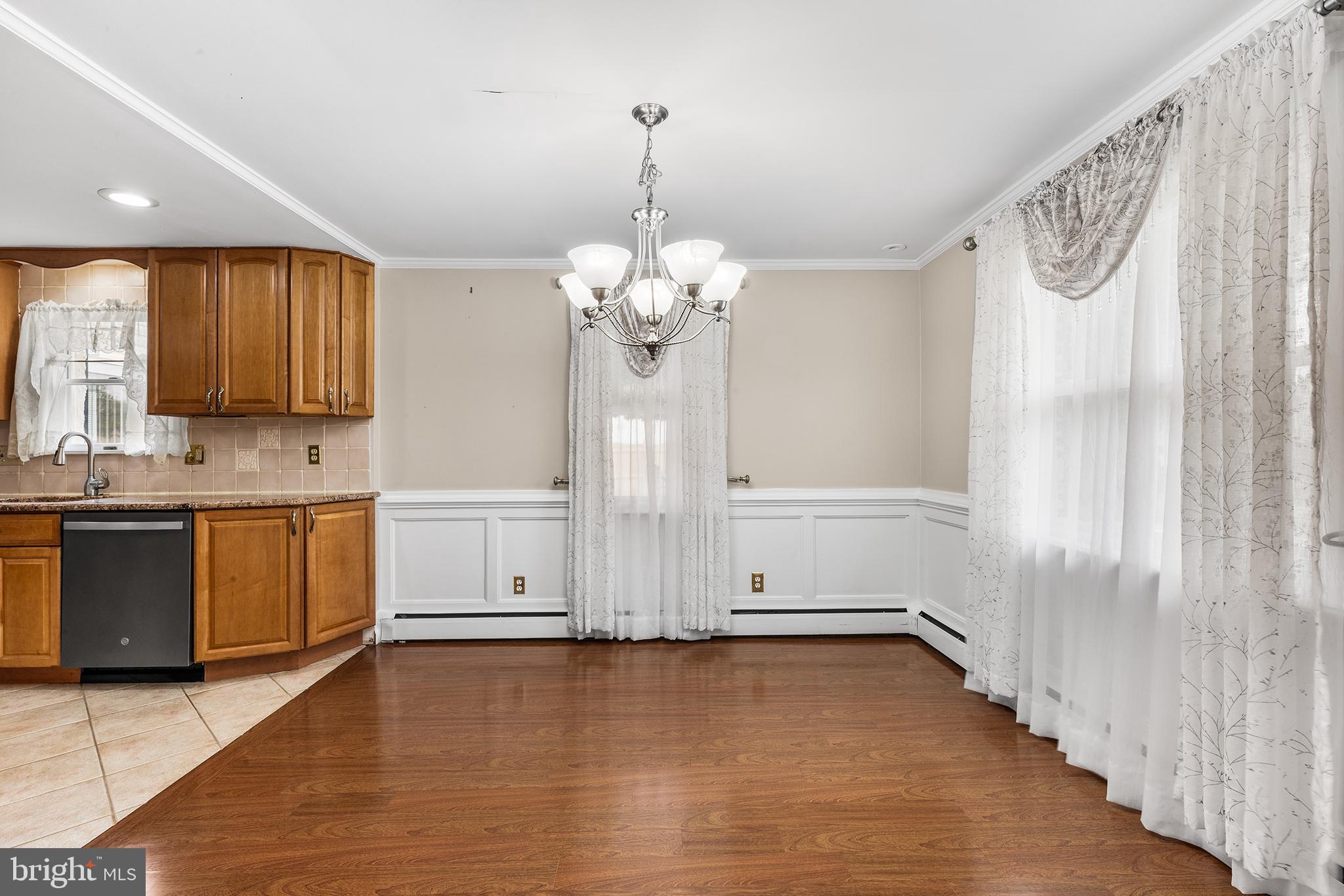 2747 Springhill Road Secane, PA 19018 - Photo 19 of 40 Dining Room