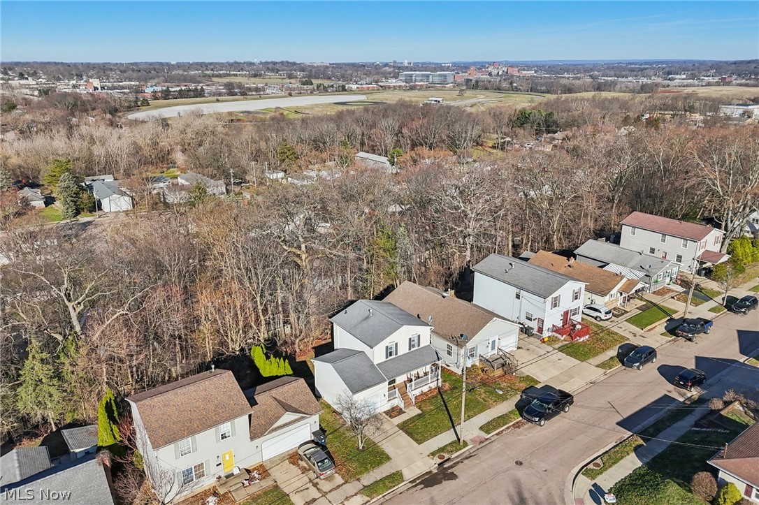 520 Gibbs Road Akron, OH 44312 - Photo 38 of 45 AERIAL VIEW