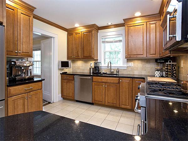 41 Stuart Road Newton, MA 02459 - Photo 11 of 29 Gallery Image 11