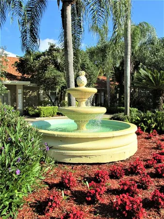 $1,850 | 4040 Crockers Lake Boulevard, Unit 1725, Sarasota, FL 34238