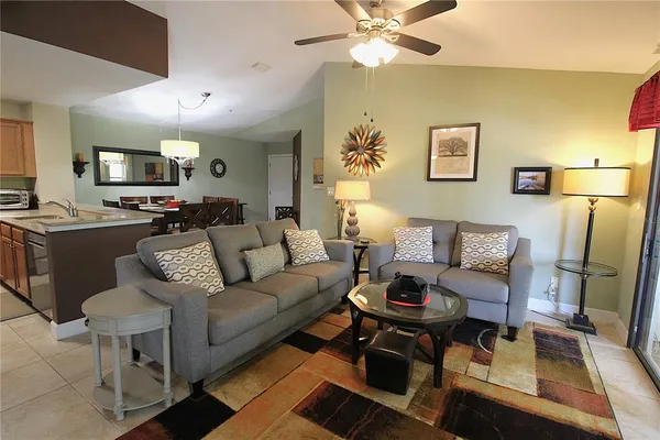 $1,850 | 4040 Crockers Lake Boulevard, Unit 1725, Sarasota, FL 34238