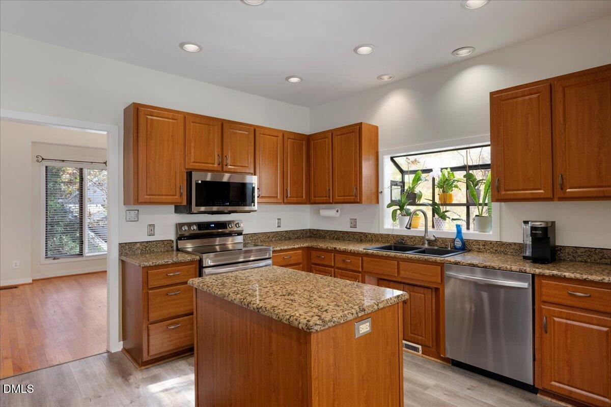 813 Vestavia Woods Drive Raleigh, NC 27615 - Photo 2 of 43 15-47