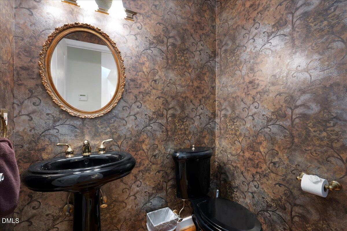 813 Vestavia Woods Drive Raleigh, NC 27615 - Photo 23 of 43 21-62