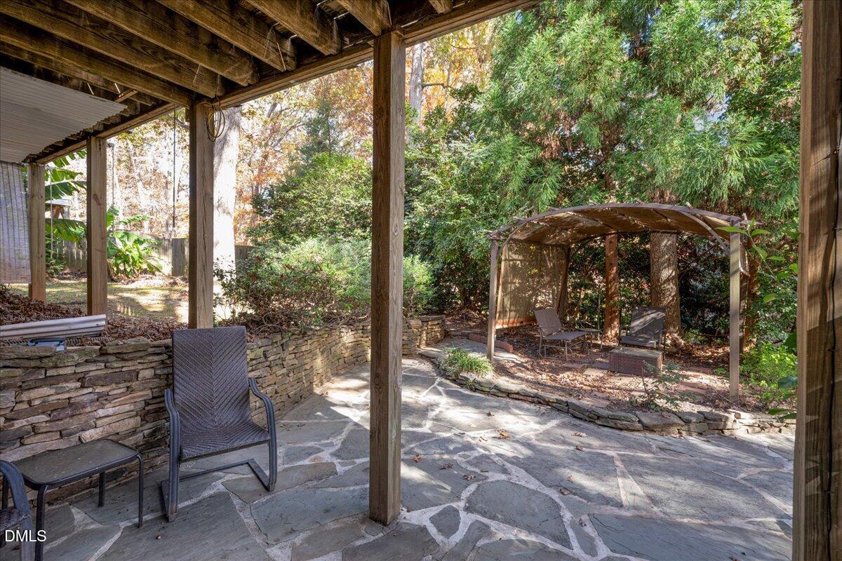 813 Vestavia Woods Drive Raleigh, NC 27615 - Photo 40 of 43 40-106