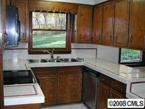 9508 Island Point Road Sherrills Ford, NC 28673 - Photo 3 of 8 Gallery Image 3