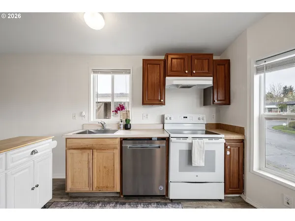 $49,900 | 2150 Laura Street, Unit 65, Springfield, OR 97477