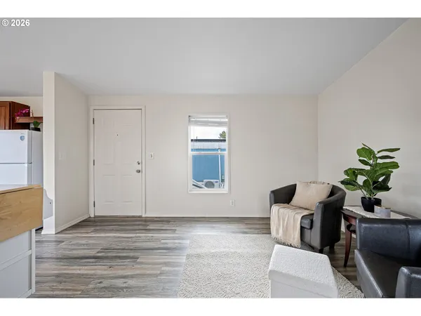 $49,900 | 2150 Laura Street, Unit 65, Springfield, OR 97477