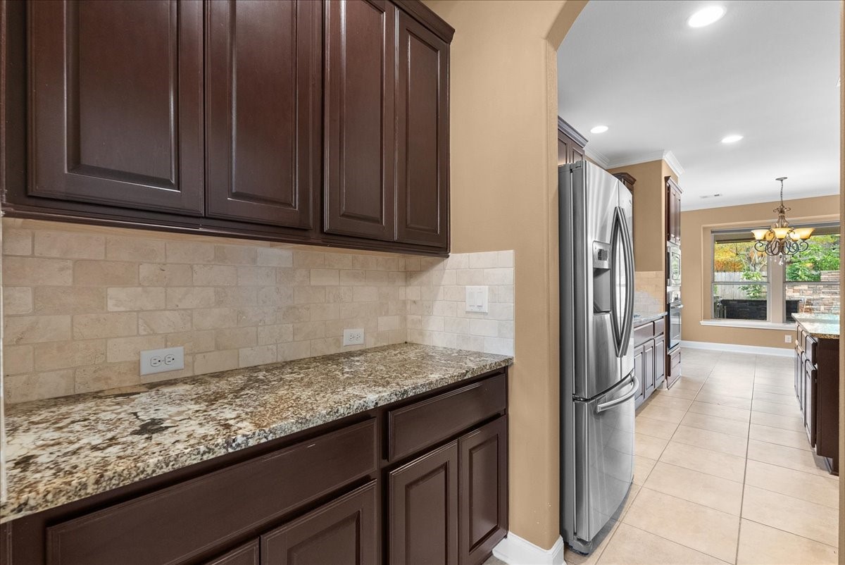 1358 Porta Rosa Lane League City, TX 77573 - Photo 13 of 48 Butler's pantry