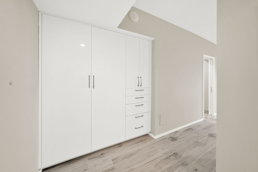 175 East Delaware Place, Unit 6018 Chicago, IL 60611 - Photo 16 of 38