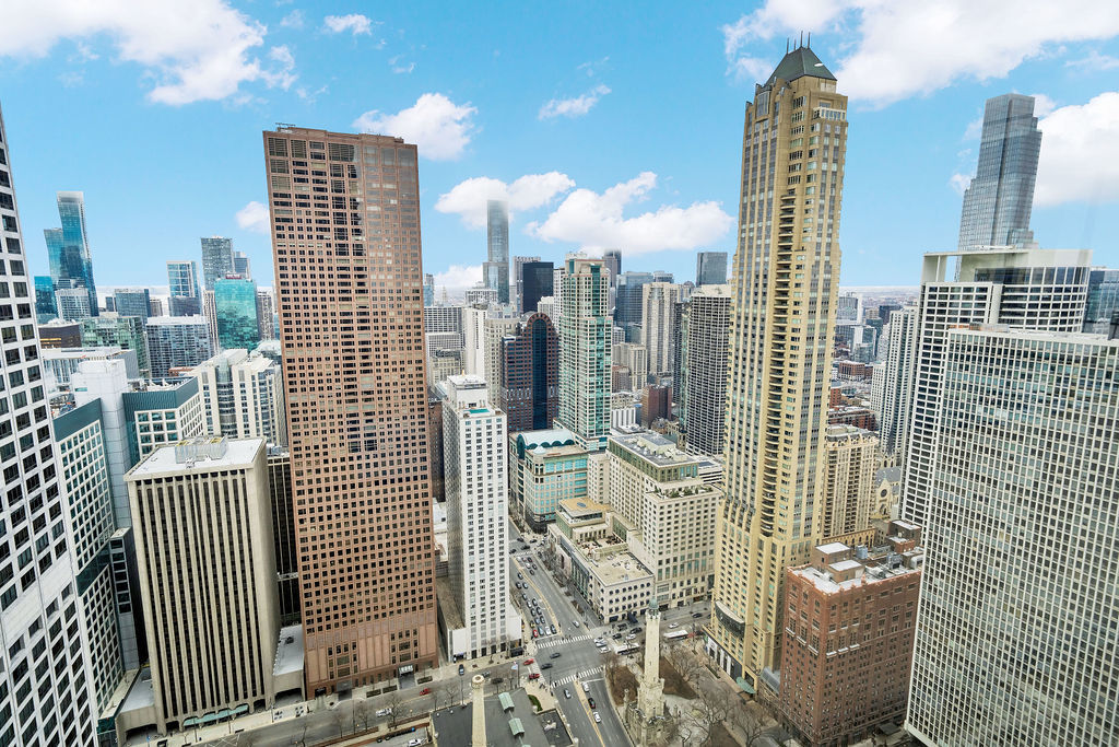 175 East Delaware Place, Unit 6018 Chicago, IL 60611 - Photo 26 of 38