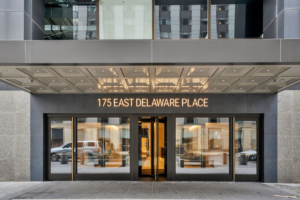 175 East Delaware Place, Unit 6018 Chicago, IL 60611 - Photo 3 of 38