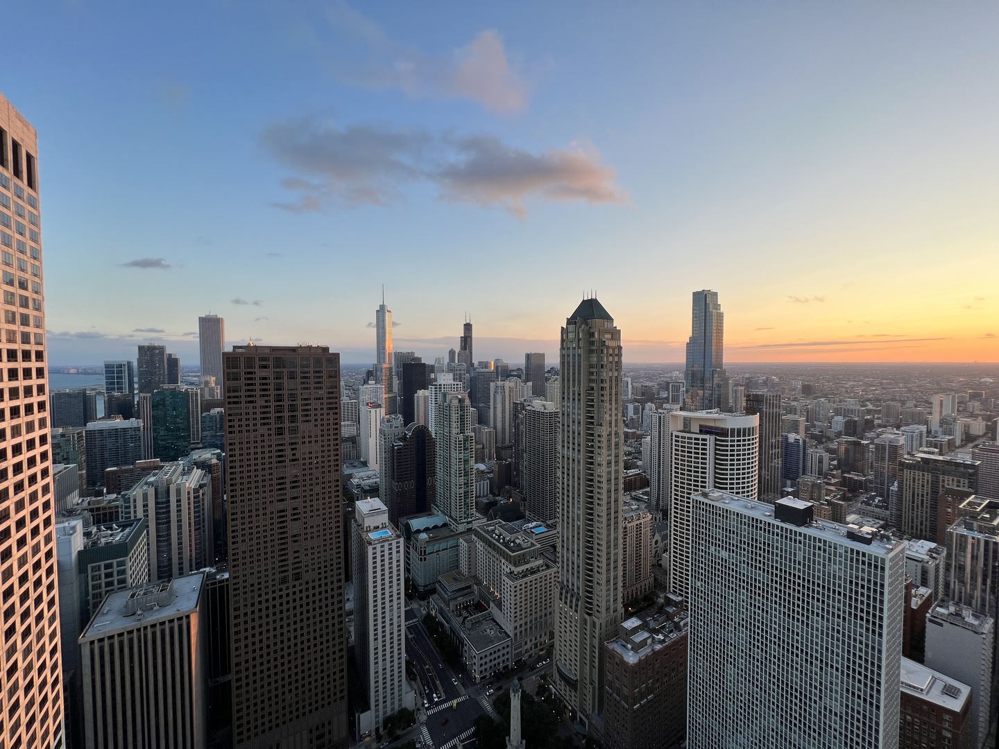 175 East Delaware Place, Unit 6018 Chicago, IL 60611 - Photo 34 of 38