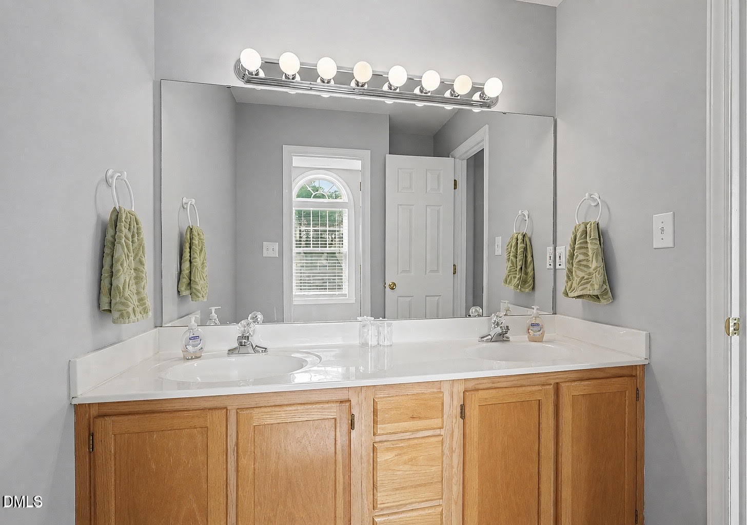 4313 Franklin Ridge Court Raleigh, NC 27616 - Photo 21 of 40 Bathroom