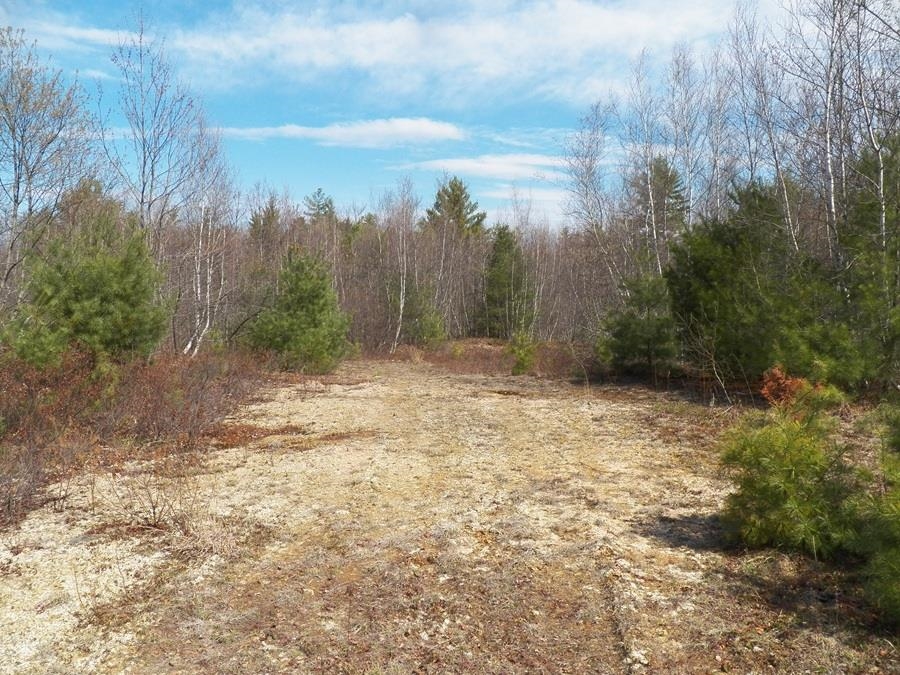 988 Dover Road Epsom, NH 03234 - Photo 14 of 29