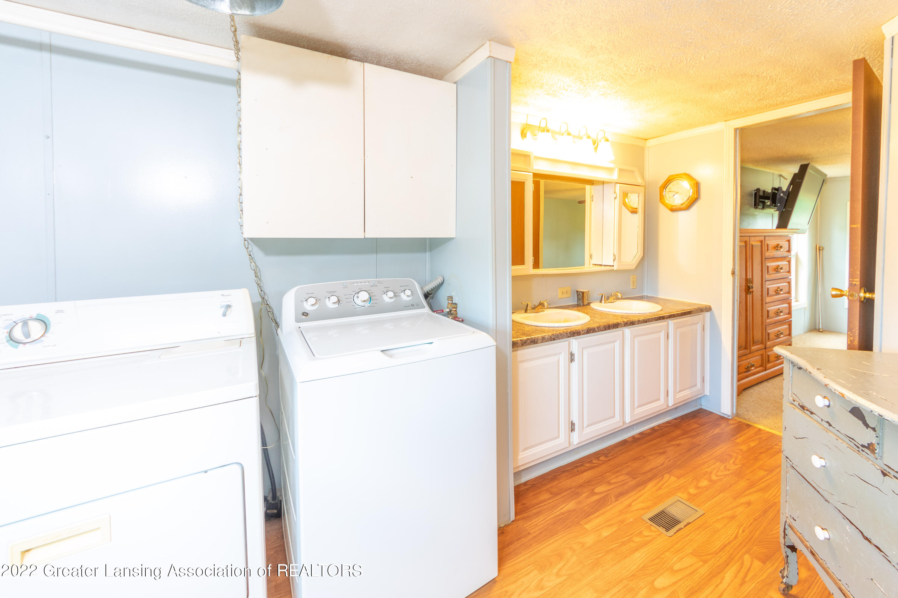 9425 East Kinley Road Ovid, MI 48866 - Photo 8 of 37 Kinley-6