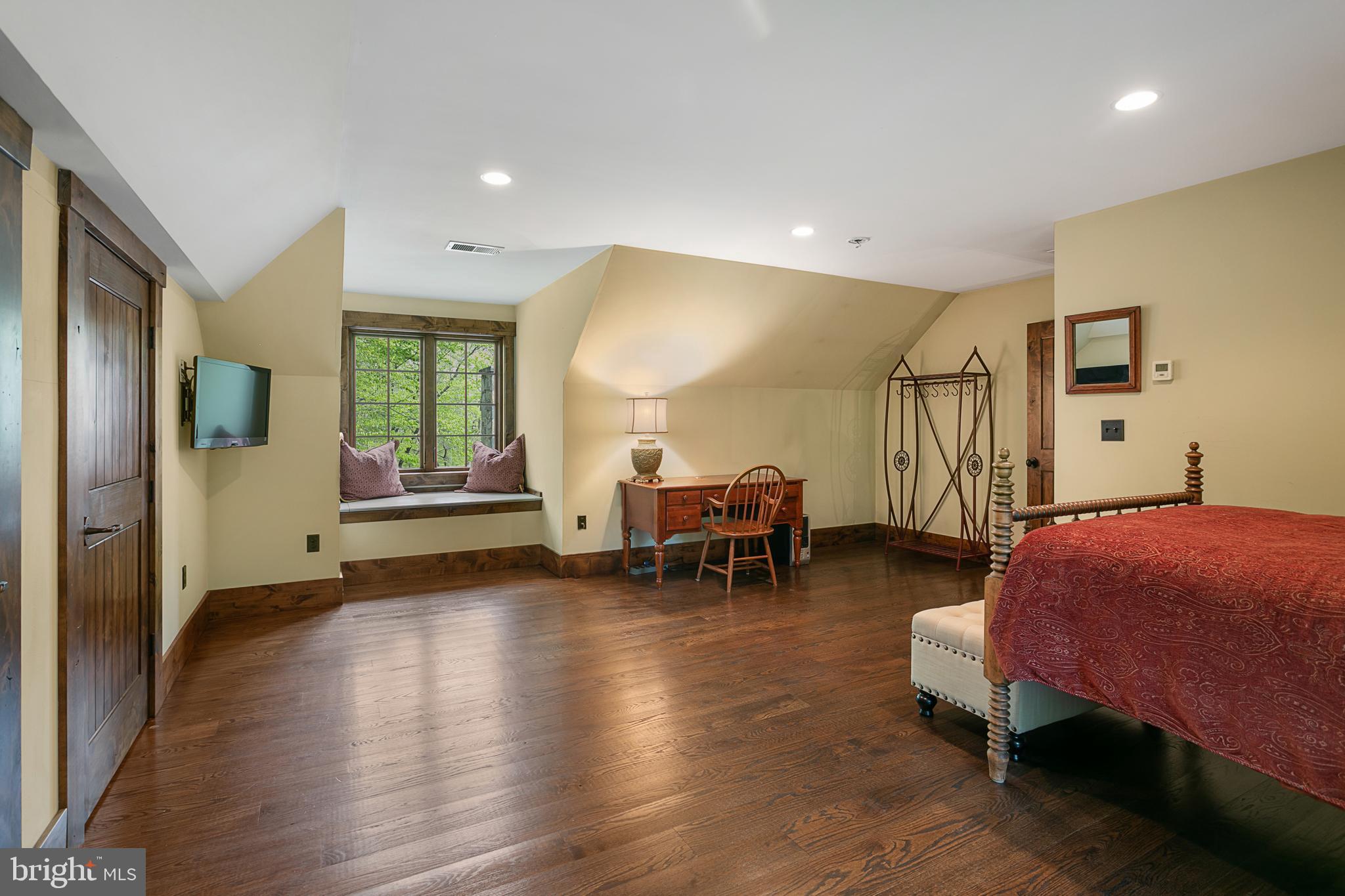 1324 Ranleigh Road McLean, VA 22101 - Photo 38 of 58