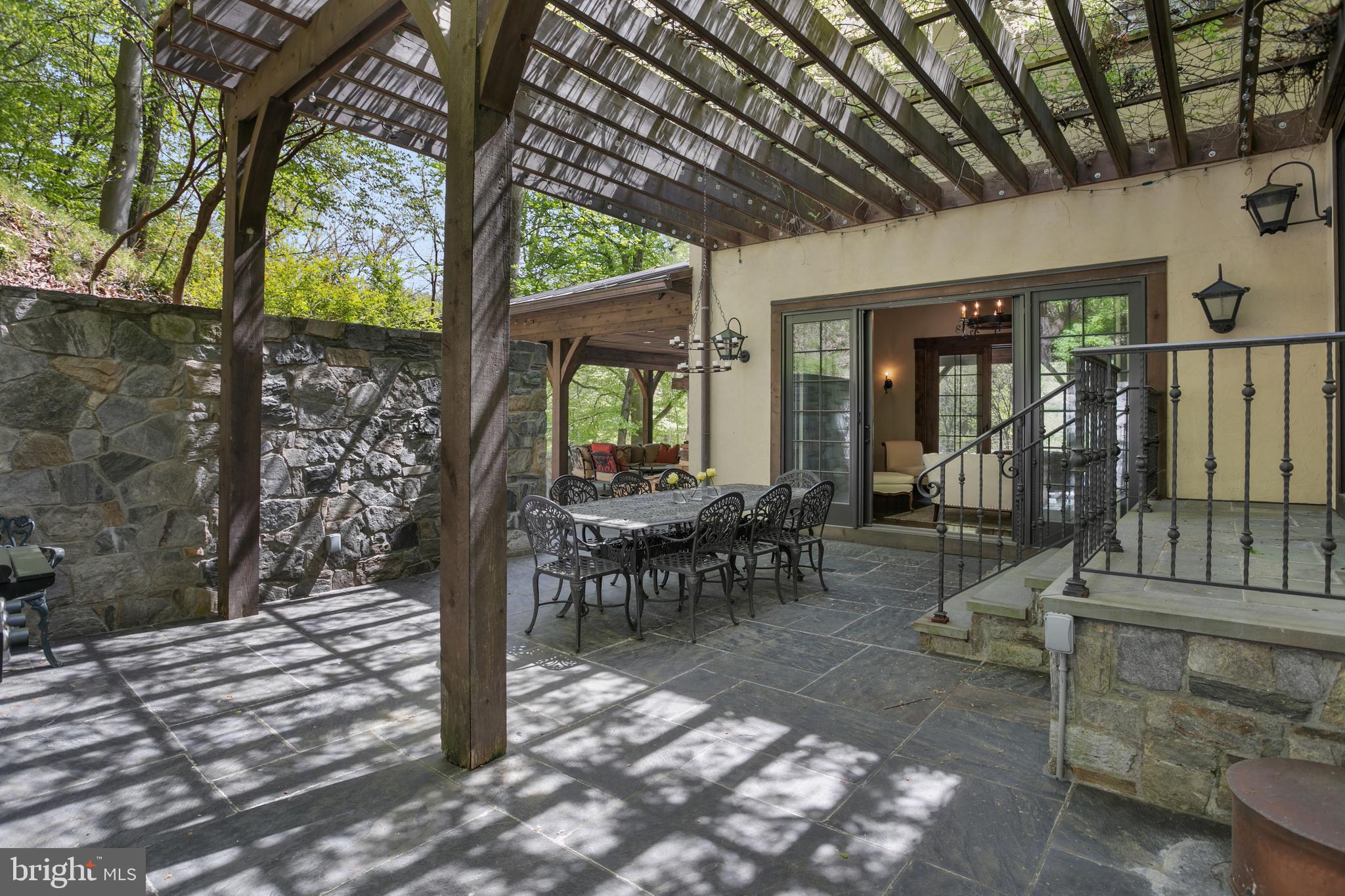 1324 Ranleigh Road McLean, VA 22101 - Photo 7 of 58