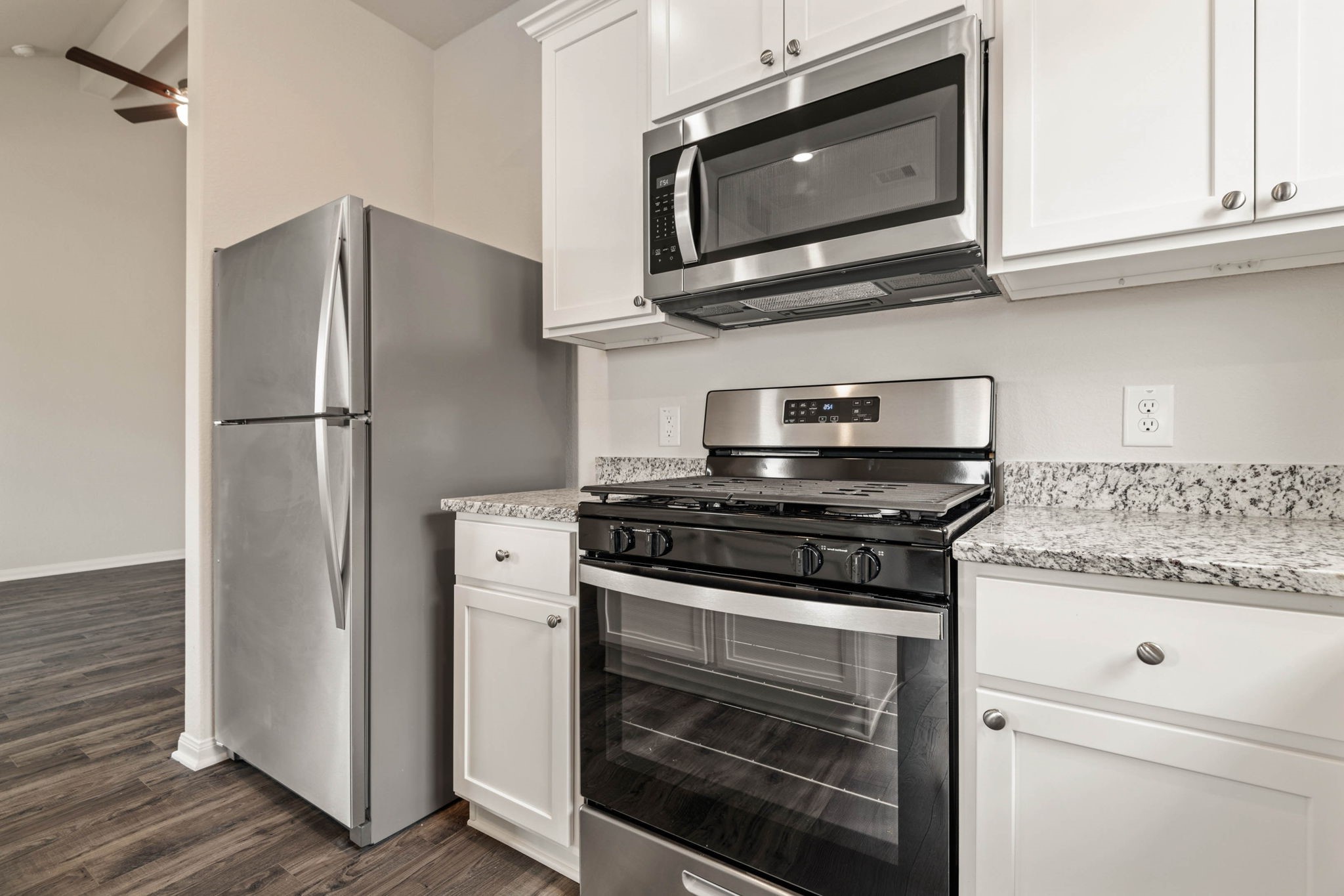 363 Kingston Way Waller, TX 77484 - Photo 13 of 25