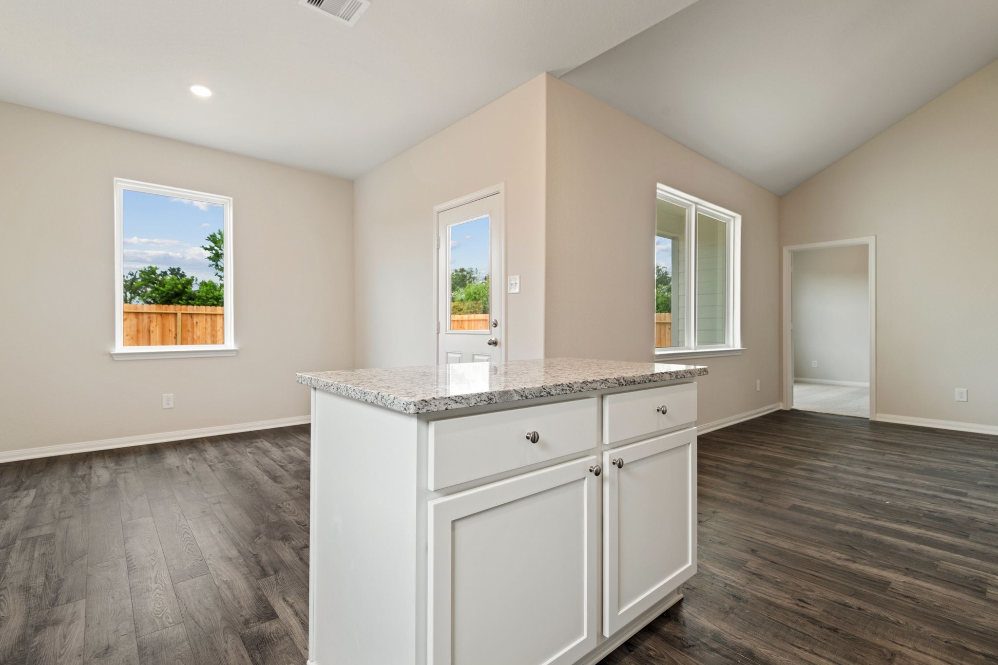 363 Kingston Way Waller, TX 77484 - Photo 15 of 25