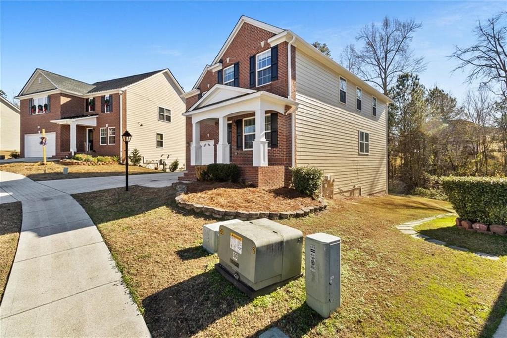 889 Bramble Way Grayson, GA 30017 - Photo 3 of 37