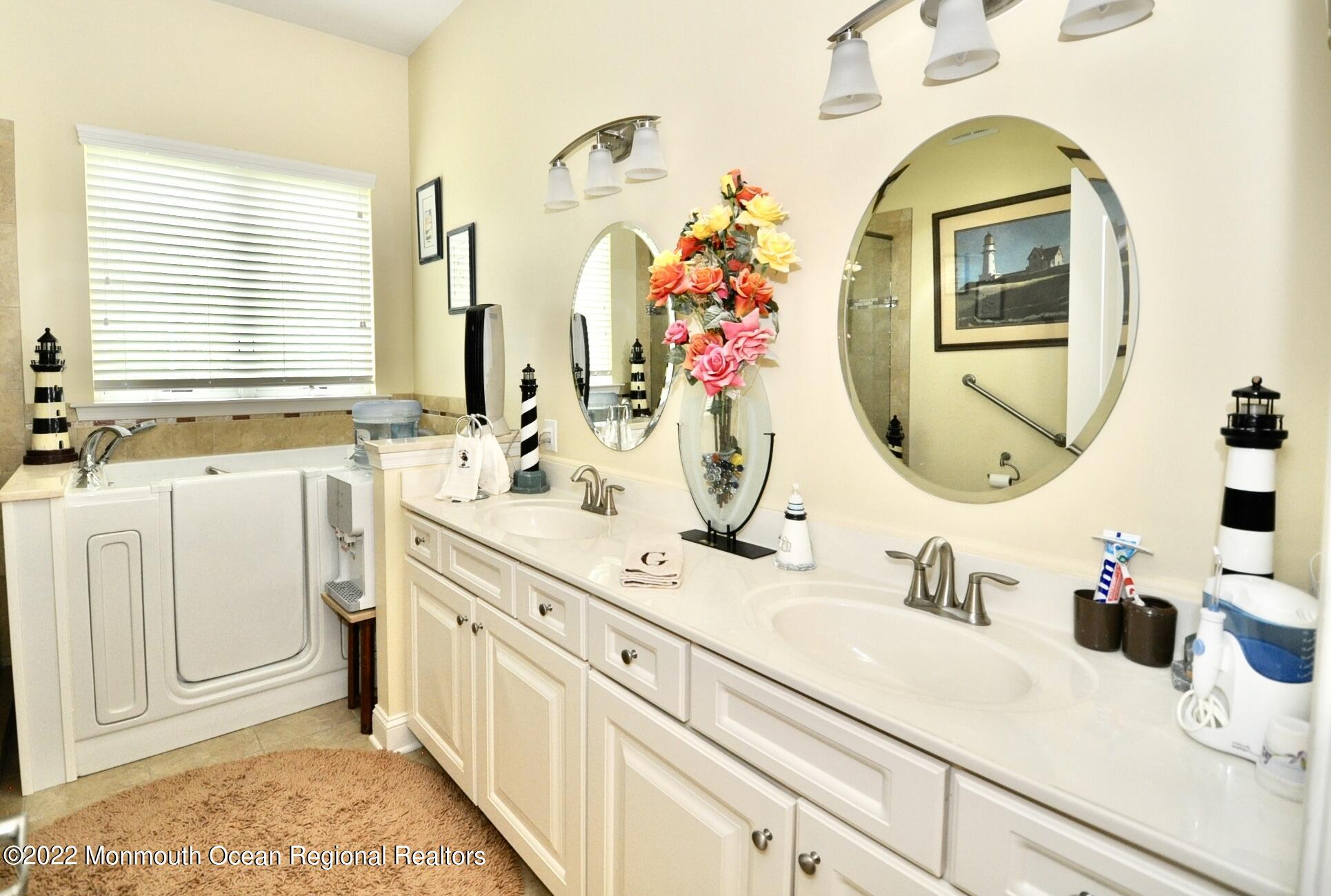 35 Harvey Cedar Way Waretown, NJ 08758 - Photo 24 of 49 5ACEF73B-5FCC-442A-AECF-93D867BCFFCB_1_2