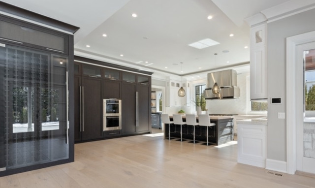 744 Taft Road Hinsdale, IL 60521 - Photo 16 of 37 a view of a livingroom with furniture and window