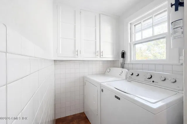 $3,800 | 40 Orchard Place, Unit 2, Greenwich, CT 06830