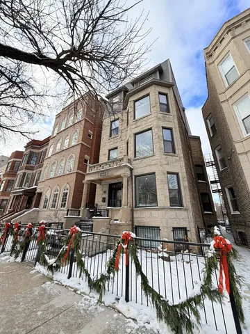 $6,575 | 3646 North Fremont Street, Unit 1, Chicago, IL 60613