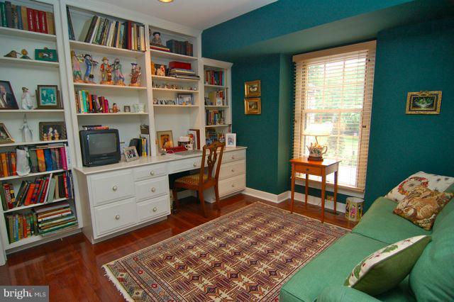 216 Birch Run Road Chestertown, MD 21620 - Photo 10 of 16 Bedroom #3 has built-in shelves and desk