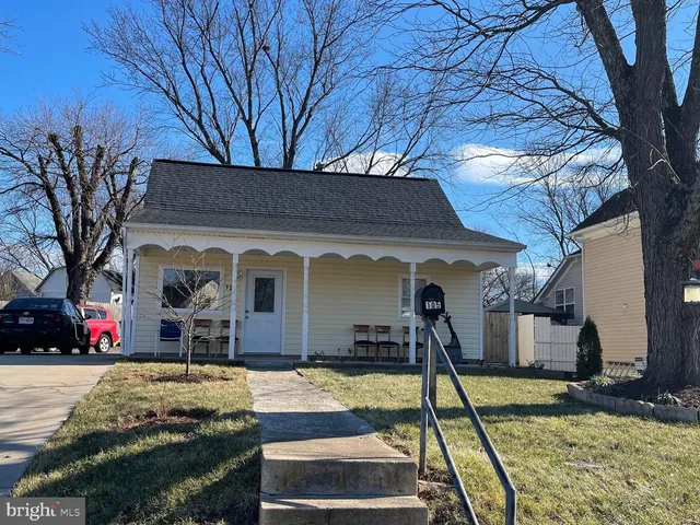 $409,900 | 105 Crozet Street, Manassas Park, VA 20111