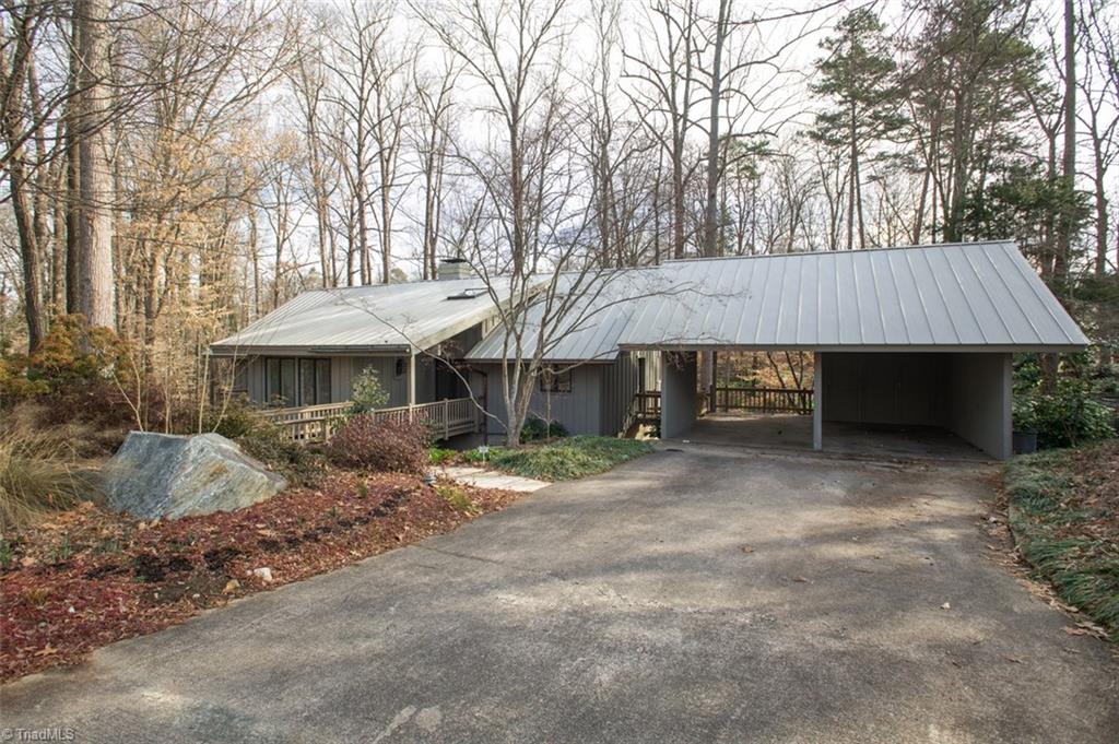 1034 Sweetbriar Road High Point, NC 27262 - Photo 1 of 29 Gallery Image 1