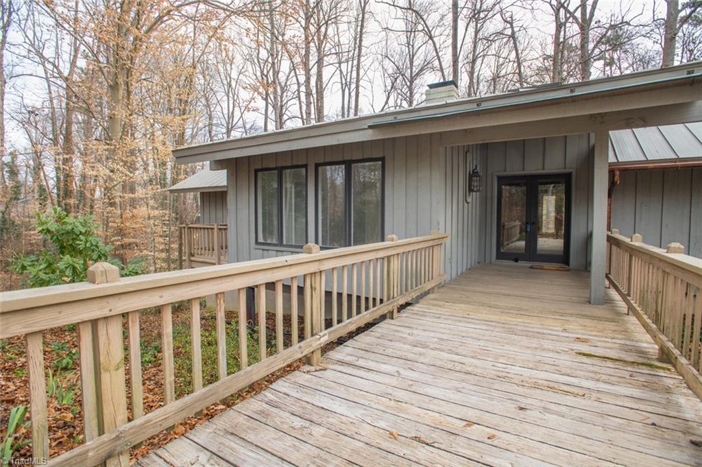 1034 Sweetbriar Road High Point, NC 27262 - Photo 2 of 29 Gallery Image 2