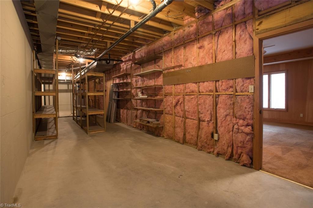 1034 Sweetbriar Road High Point, NC 27262 - Photo 23 of 29 Gallery Image 23