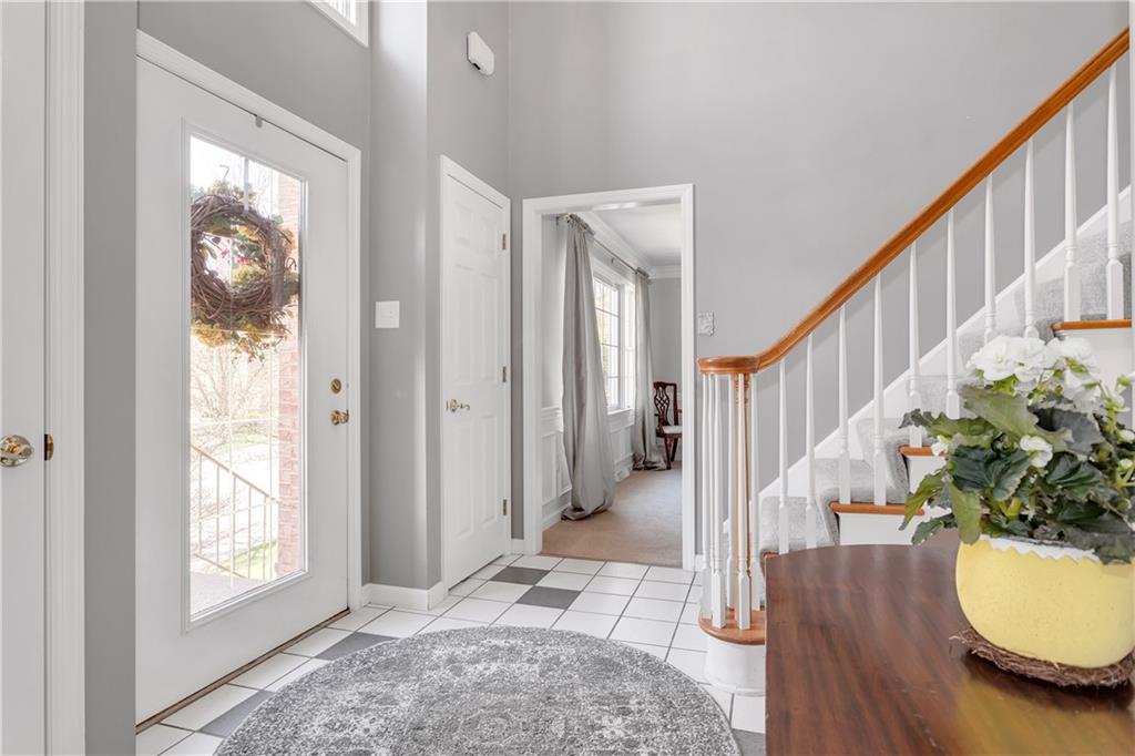 155 Vanderbilt Drive Pittsburgh, PA 15243 - Photo 2 of 25