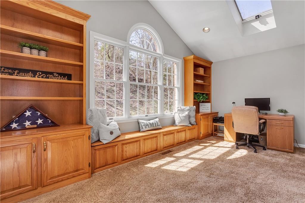 155 Vanderbilt Drive Pittsburgh, PA 15243 - Photo 11 of 25