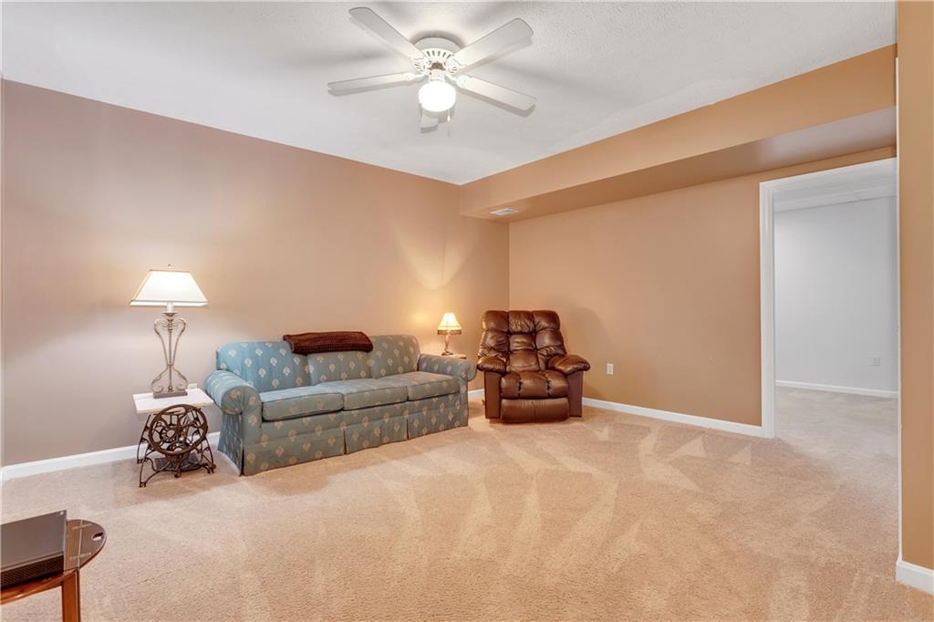 155 Vanderbilt Drive Pittsburgh, PA 15243 - Photo 19 of 25