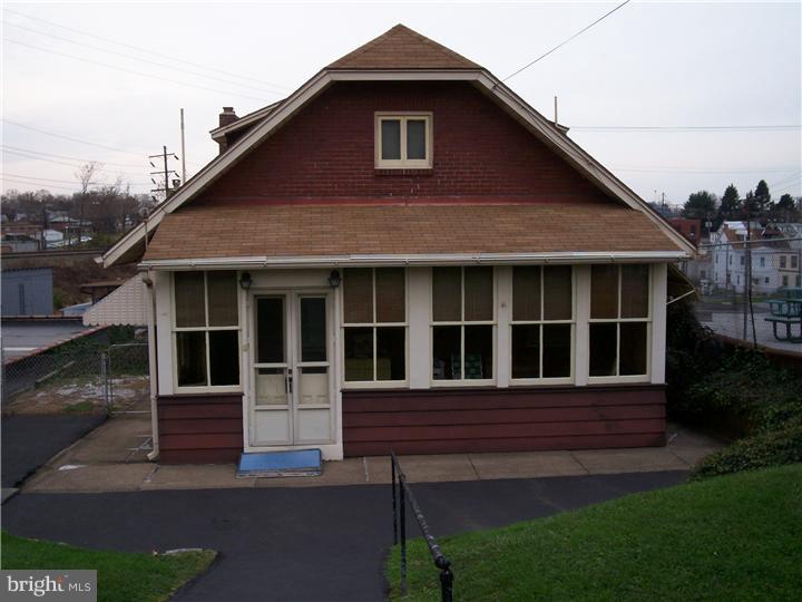 712 Lancaster Avenue Reading, PA 19607 - Photo 14 of 17 Gallery Image 14