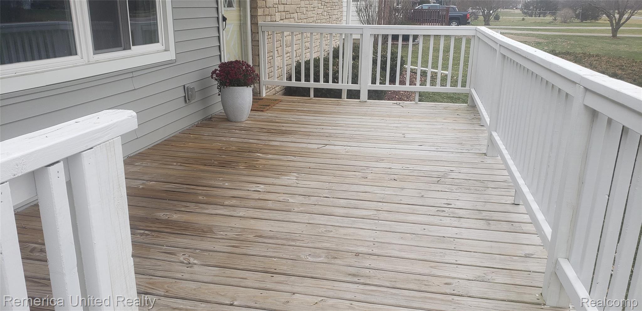7394 Reid Road Swartz Creek, MI 48473 - Photo 2 of 32 20201206_100607.jpg