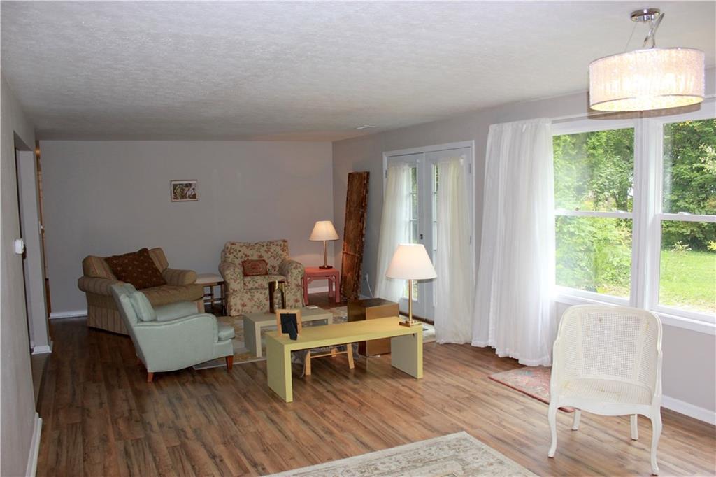11822 Hoster Road Carmel, IN 46033 - Photo 4 of 23 Gallery Image 4